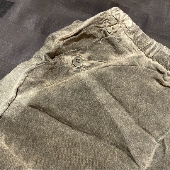 TNA Shorts - Picture 3 of 5